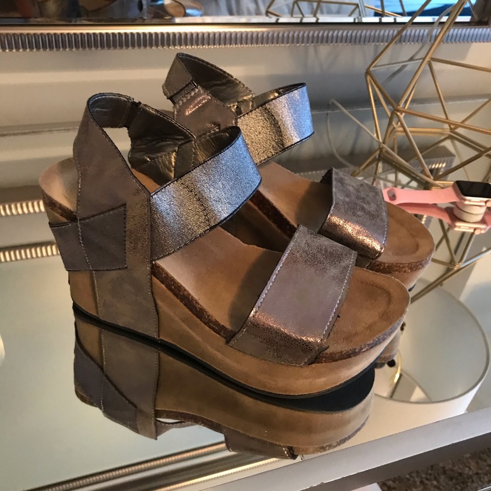 Pierre Duma Wedges